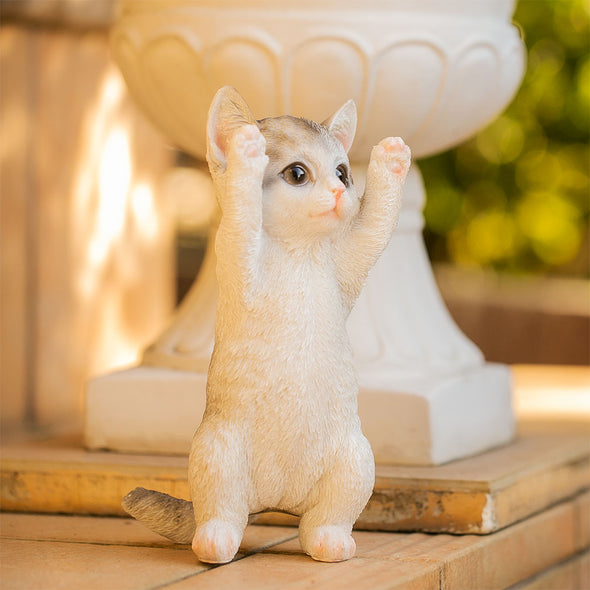 [デバリエ] cn73 猫の置物 インテリア ガーデニング オーナメント 猫 好き な 人 へ の プレゼント 誕生日プレゼント 女性 レジン製 ギフト 最適なプレゼント (ばんざいサバトラ)