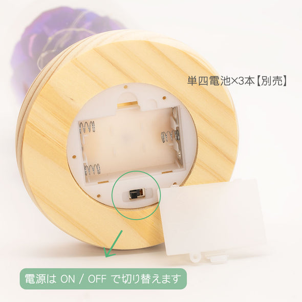 [デバリエ] 光る花 枯れない花 金メッキ ローズ 造花 LEDライト付き電池式 女性への贈り物 薔薇 花束 ガラスポット ケース入り 誕生日プレゼント 花1組×ペアクマ1組 セット品11×11×22.5cm (オーロラパープル) li-01-op