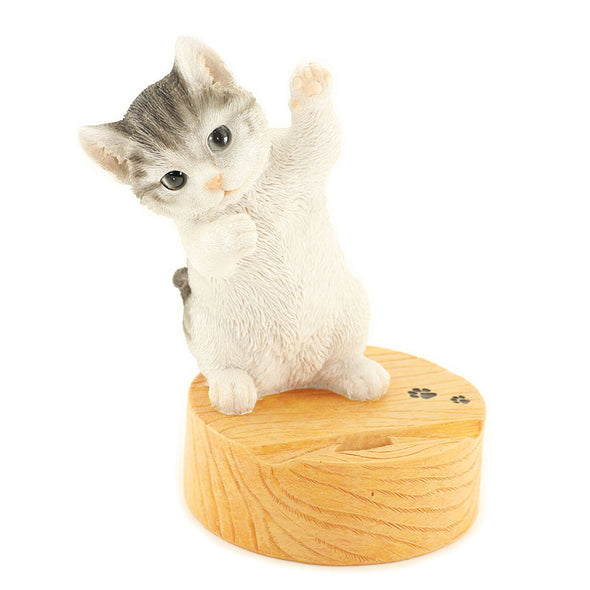 デバリエ ca218【正規品】猫の置物 サバトラ スマホスタンド レジン製 ギフト 最適なプレゼント